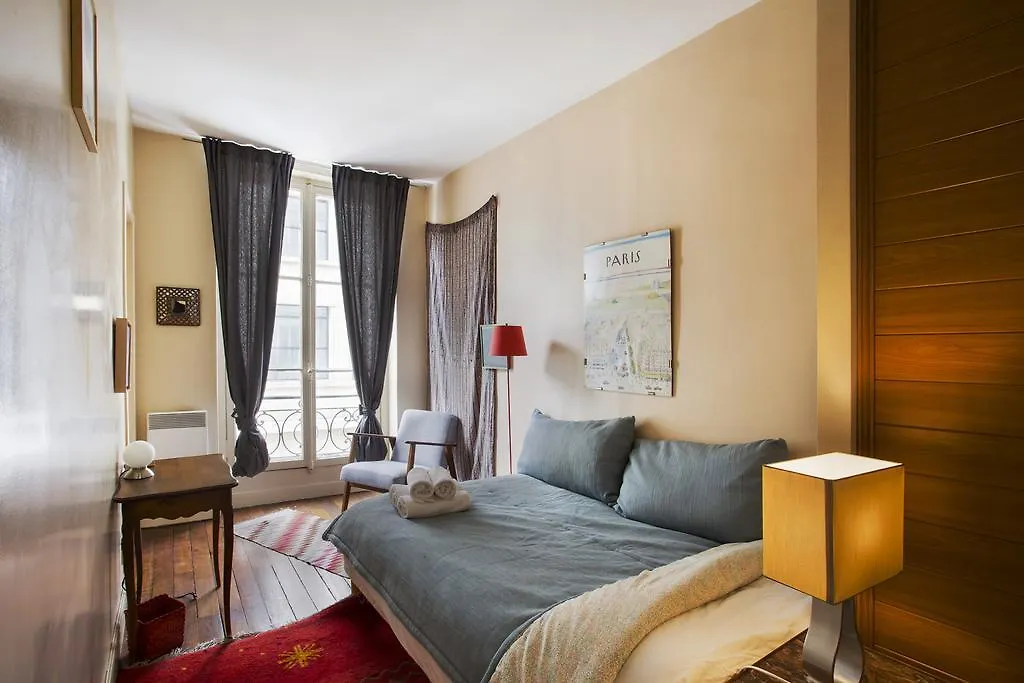 Quai D'orsay Apartment *
